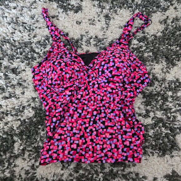 Women’s Size 18 Swimsuit Top – Pink & Purple Geometric Print – Great Condition - Picture 1 of 2